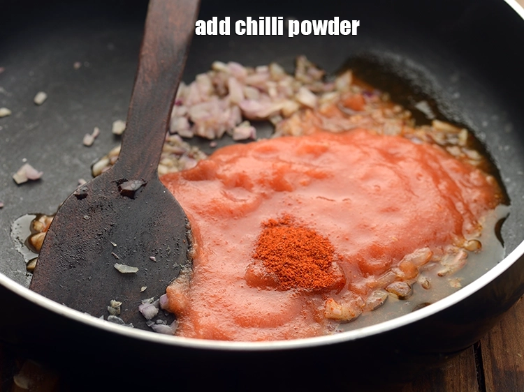 Step 15 – <p>Add <span style="background-color:rgb(255,255,255);color:rgb(0,0,0);">1/2 tsp </span><a href="https://www.tarladalal.com/glossary-chilli-powder-red-chilli-powder-339i"><u>chilli powder</u></a>.</p>