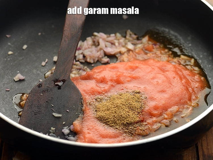 Step 16 – <p>Add <span style="background-color:rgb(255,255,255);color:rgb(0,0,0);">1/2 tsp </span><a href="https://www.tarladalal.com/glossary-garam-masala-296i"><u>garam masala</u></a>.</p>