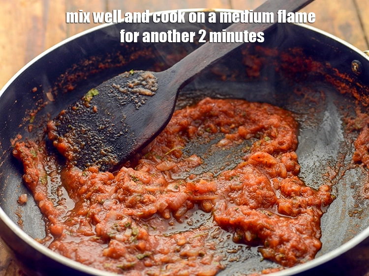 Step 21 – <p><strong>Mix well</strong> and cook on a medium flame for another 2 minutes.</p>