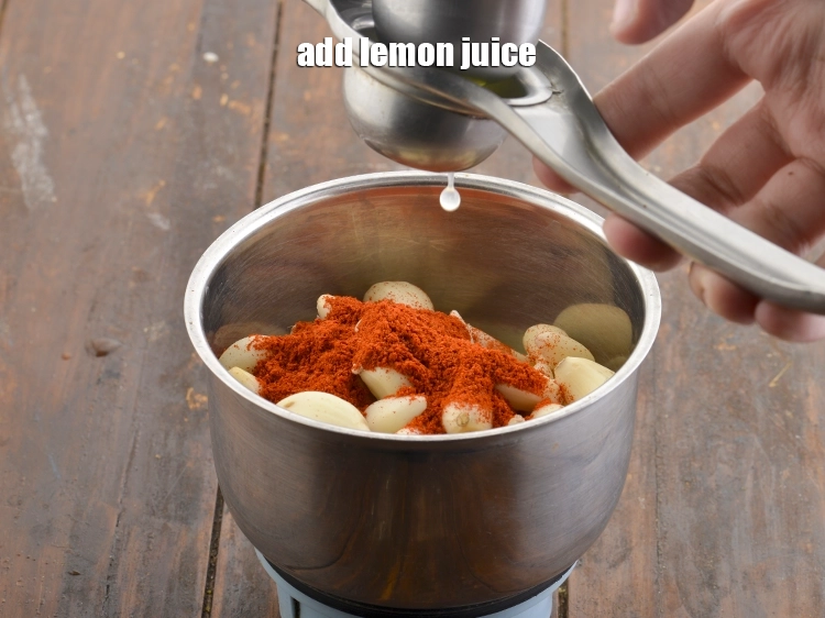 Step 4 – <p>Add the <span style="background-color:rgb(255,255,255);color:rgb(0,0,0);">1 tsp </span><a href="https://www.tarladalal.com/glossary-lemon-nimbu-428i"><u>lemon </u></a><span style="background-color:rgb(255,255,255);color:rgb(0,0,0);">juice.</span></p>