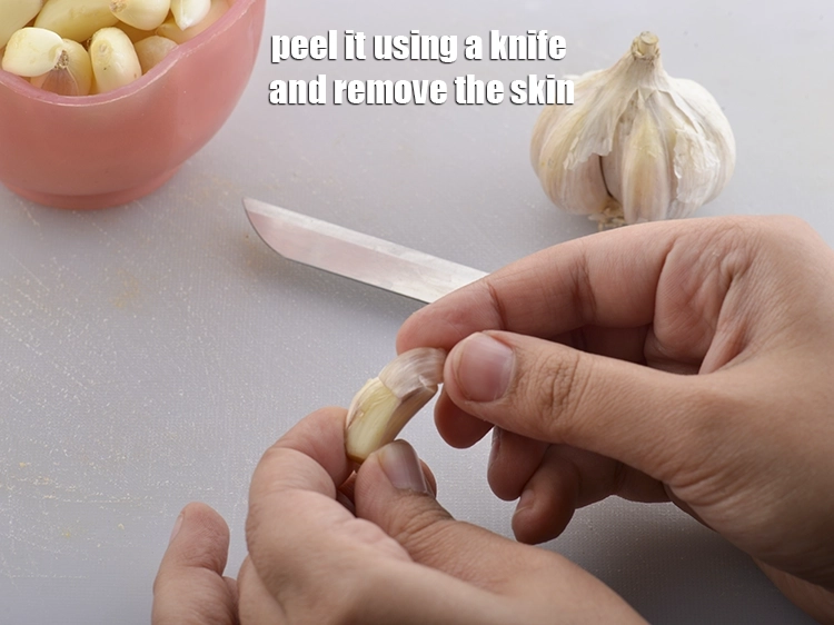 Step 1 – <p>To make the <span style="background-color:rgb(255,255,255);color:rgb(0,0,0);"><strong>Garlic Chutney ( Gujarati Recipe),&nbsp;lehsun ki chutney, </strong>separate each clove from …