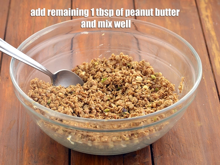 Step 5 – <p><span style="background-color:rgb(255,255,255);color:rgb(0,0,0);">Add the remaining 1 tbsp. of </span><a href="https://www.tarladalal.com/glossary-peanut-butter-235i"><u>peanut butter</u></a><span style="background-color:rgb(255,255,255);color:rgb(0,0,0);"> and mix well.</span></p>