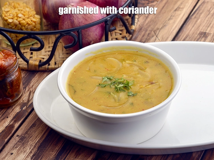 Step 11 – <p><span style="background-color:rgb(255,255,255);color:rgb(0,0,0);">Garnish with </span><a href="https://www.tarladalal.com/glossary-coriander-dhania-kothmir-369i#ing_2365"><u>chopped coriander (dhania)</u></a><u>.</u></p>