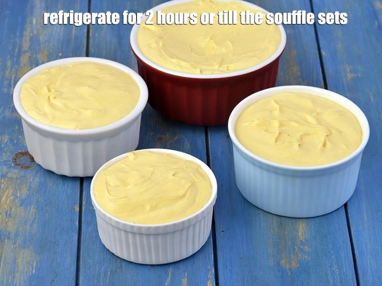 Step 6 – <p><span style="background-color:rgb(255,255,255);color:rgb(0,0,0);">Pour equal quantities of the mixture into 10 individual glasses or bowls and <strong>refrigerate</strong> …