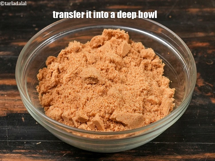 Step 12 – <p><span style="background-color:rgb(255,255,255);color:rgb(0,0,0);">Transfer it into a deep bowl.</span></p>