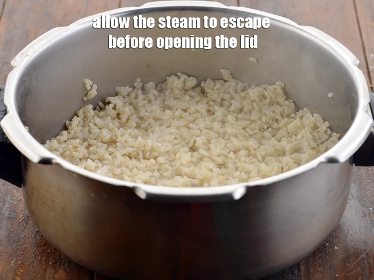 Step 39 – <p><span style="background-color:rgb(255,255,255);color:rgb(0,0,0);">Open the lid. Let the steam escape naturally before opening the lid.</span></p>