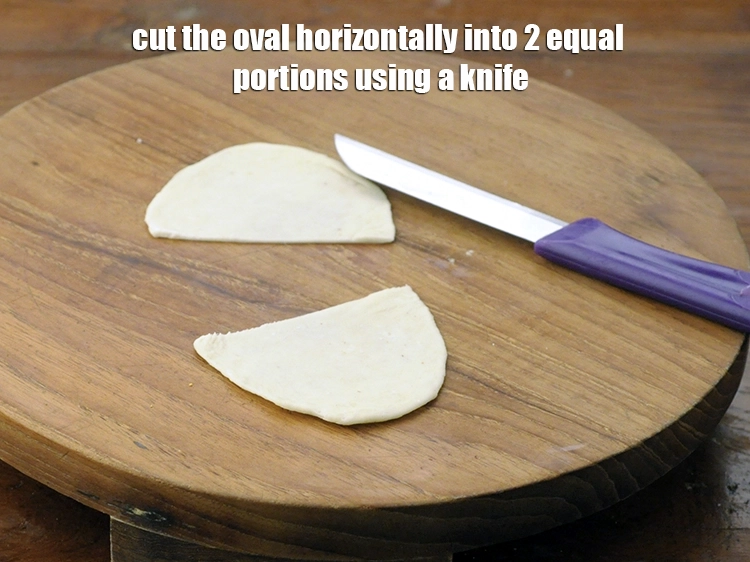 Step 12 – <p><span style="background-color:rgb(255,255,255);color:rgb(0,0,0);">Cut the oval horizontally into 2 equal portions using a knife.</span></p>