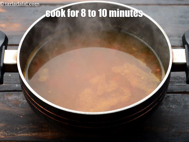 Step 27 – <p><span style="background-color:rgb(255,255,255);color:rgb(0,0,0);">Cook on a medium flame for 8 to 10 minutes, while stirring occasionally.</span></p>