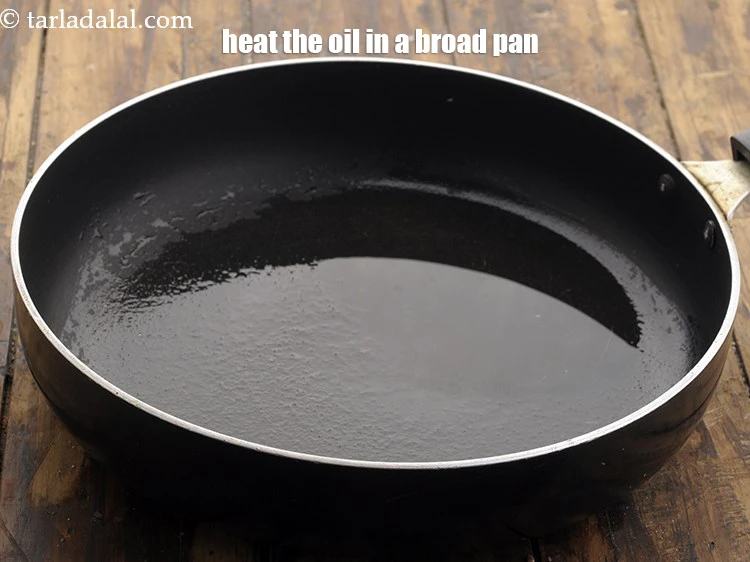 Step 5 – <p>To add much needed oriental flavors to the <strong>Chinese white sauce</strong>, heat the <span style="background-color:rgb(255,255,255);color:rgb(0,0,0);">1 …