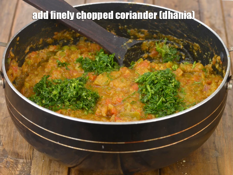 Step 9 – <p><span style="background-color:rgb(255,255,255);color:rgb(0,0,0);">Add the 1/4 cup finely </span><a href="https://www.tarladalal.com/glossary-coriander-dhania-kothmir-369i#ing_2365"><u>chopped coriander (dhania)</u></a>.</p>
