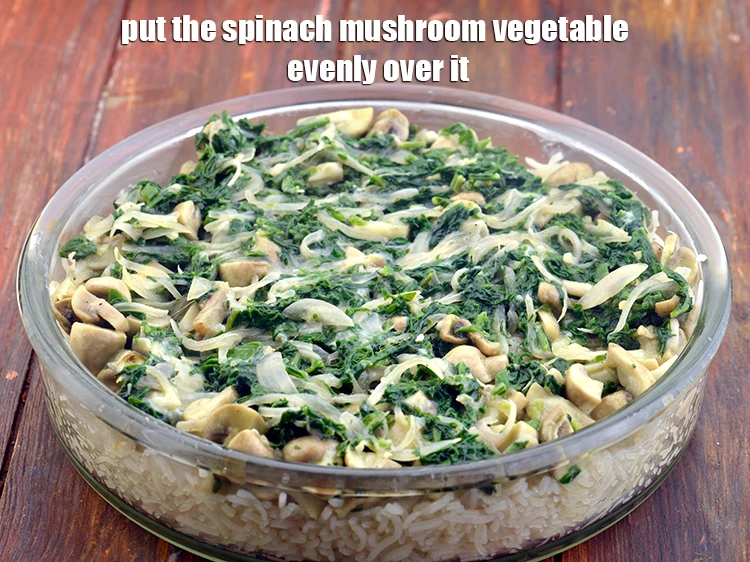 Step 12 – <p><span style="background-color:rgb(255,255,255);color:rgb(0,0,0);">Put the <strong>spinach mushroom vegetable</strong> evenly over it.</span></p>