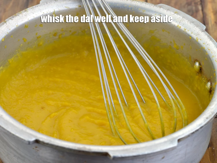 Step 9 – <p><span style="background-color:rgb(255,255,255);color:rgb(0,0,0);">Whisk the <strong>dal</strong> well and keep aside.</span></p>