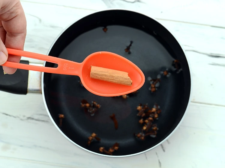 Step 10 – <p>Along with cloves, you can also add 1 to 2 sticks of cinnamon.&nbsp;</p>