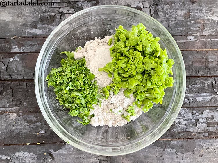 Step 6 – <html><head></head><body><p>Add&nbsp;2 tbsp&nbsp;finely&nbsp;<a href="glossary-chopped-coriander-783i">chopped coriander (dhania)</a>.</p></body></html>