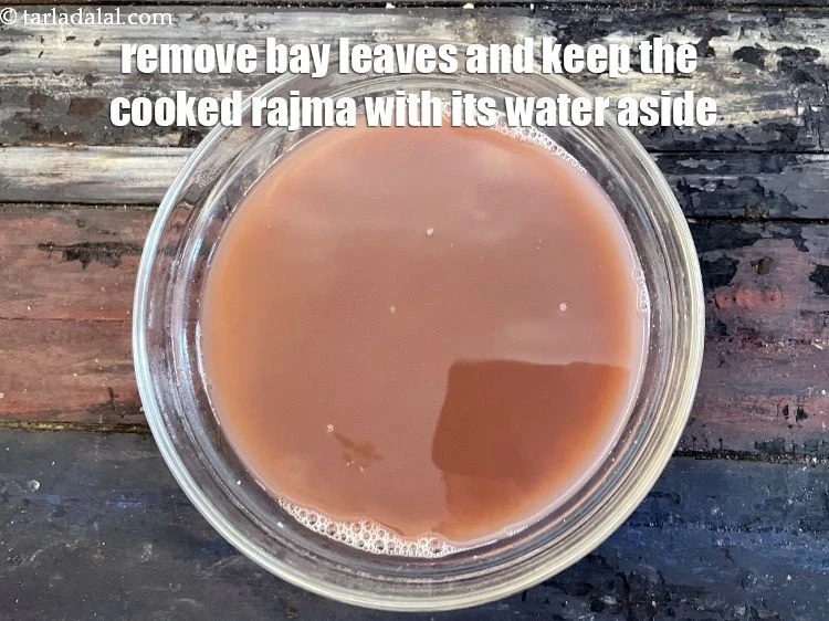 Step 43 – <p>Remove the bayleaves and discard them. Keep aside.</p>