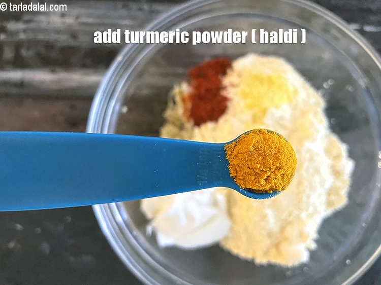 Step 9 – <p>Add&nbsp;1/4 tsp&nbsp;<a href="https://tarladalal.com/glossary-turmeric-powder-haldi-645i">turmeric powder (haldi)</a>.</p>