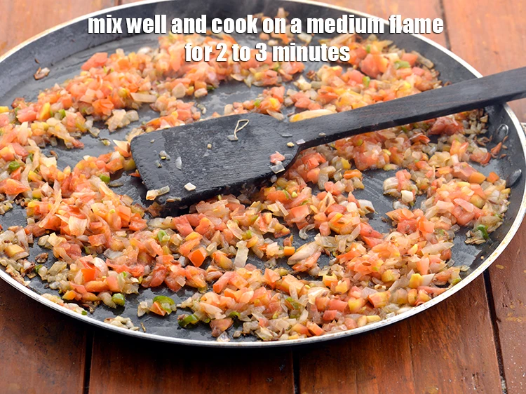 Step 8 – <p>Mix well and cook on a medium flame for 2 to 3 minutes, while stirring …