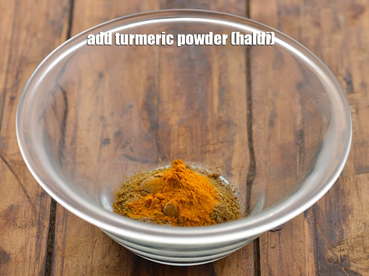 Step 9 – <p>Add <span style="background-color:rgb(255,255,255);color:rgb(0,0,0);">1/4 tsp </span><a href="https://www.tarladalal.com/glossary-turmeric-powder-haldi-645i"><u>turmeric powder (haldi)</u></a>.</p>