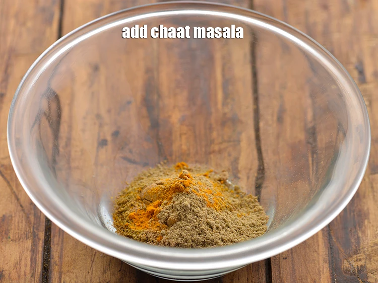 Step 10 – <p>Add <span style="background-color:rgb(255,255,255);color:rgb(0,0,0);">1/2 tsp </span><a href="https://www.tarladalal.com/glossary-chaat-masala-300i"><u>chaat masala</u></a> for a more chatpata flavour.</p>