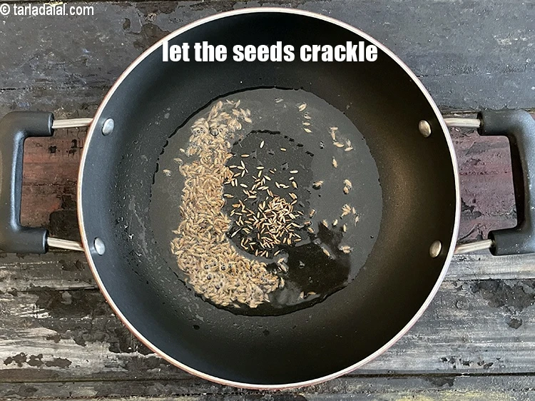 Step 13 – <p>Let the seeds crackle.&nbsp;</p>