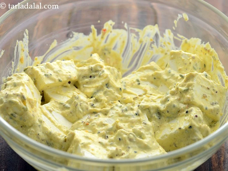 Step 16 – <p>Mix gently and keep aside to marinate for 20 minutes. You can also put this …