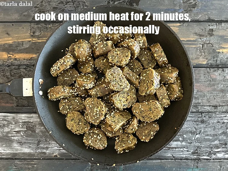 Step 33 – <p>Cook on a medium flame for 2 minutes, while stirring occasionally.</p>