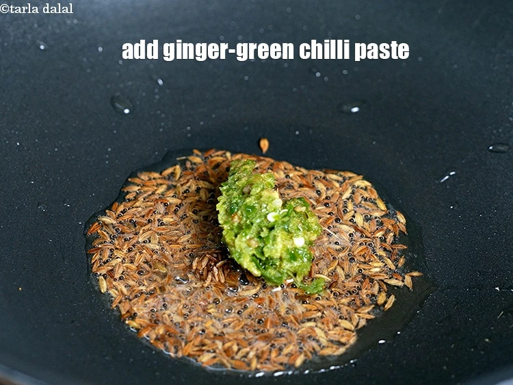 Step 8 – <p>Add 1 tsp ginger-green chilli paste.</p>