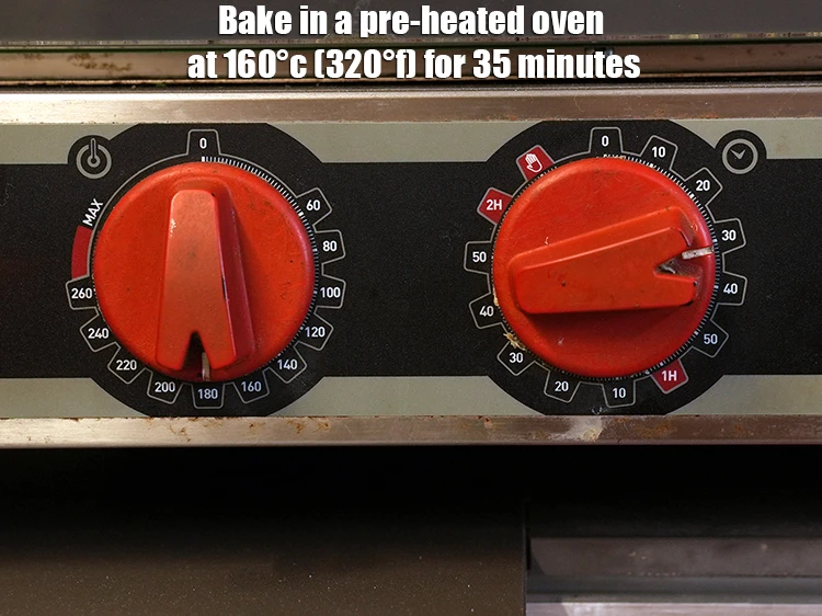 Step 18 – <p><span style="background-color:rgb(255,255,255);color:rgb(0,0,0);"><strong>Bake </strong>in a pre-heated oven at 160°c (320°f) for 35 minutes.</span></p>