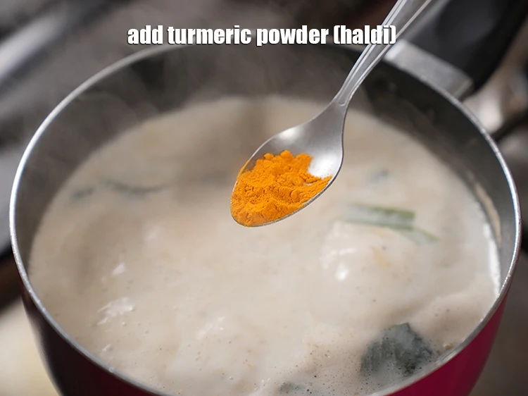 Step 13 – <p>Add 1/4 tsp <a href="https://www.tarladalal.com/glossary-turmeric-powder-haldi-645i"><u>turmeric powder (haldi)</u></a><u>.</u></p>