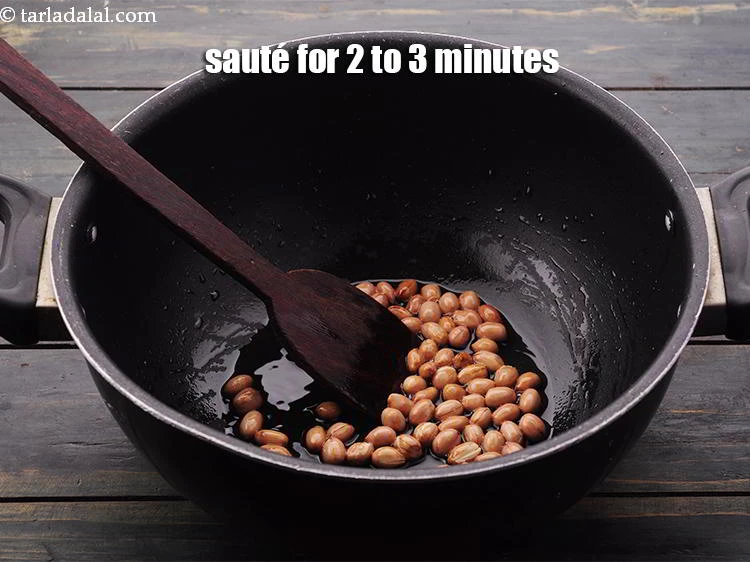 Step 5 – <p>Sauté on a medium flame for 2 to 3 minutes.</p>
