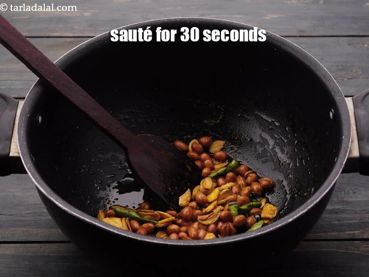 Step 11 – <p>Sauté on a medium flame for 30 seconds.</p>