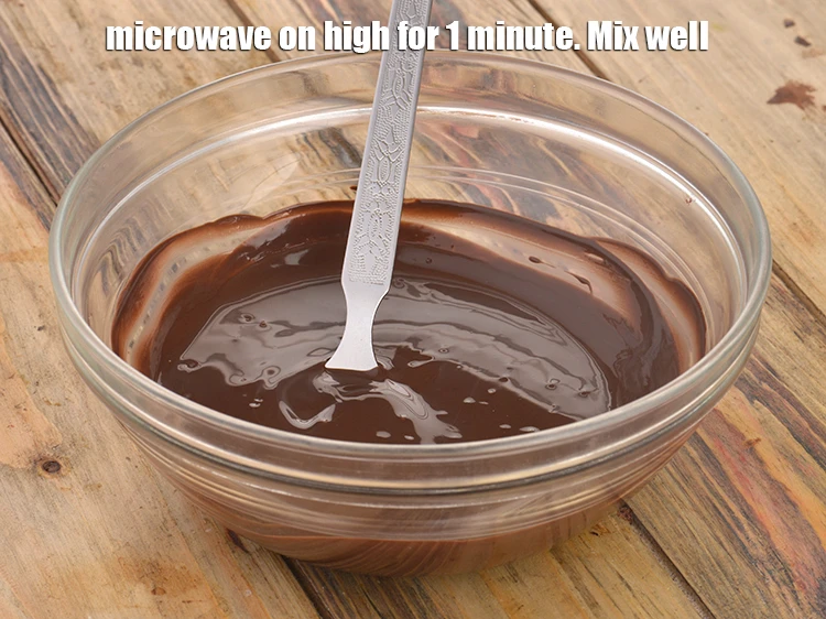 Step 3 – <p><span style="background-color:rgb(255,255,255);color:rgb(0,0,0);"><strong>Microwave</strong> on high for 1 minute. Mix well.</span></p>