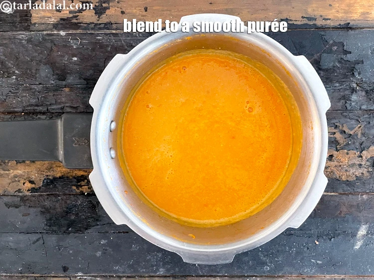 Step 24 – <p>Blend to a smooth purée.</p>