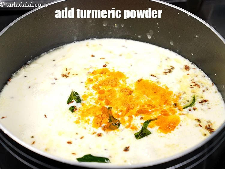 Step 18 – <p>Add 1/4 tsp&nbsp;<a href="https://www.tarladalal.com/glossary-turmeric-powder-haldi-645i">turmeric powder (haldi)</a>.&nbsp;</p>