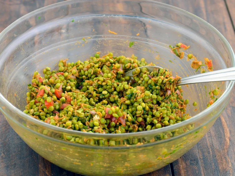 Step 12 – <p>Combine all the ingredients and <strong>toss well</strong>.</p>