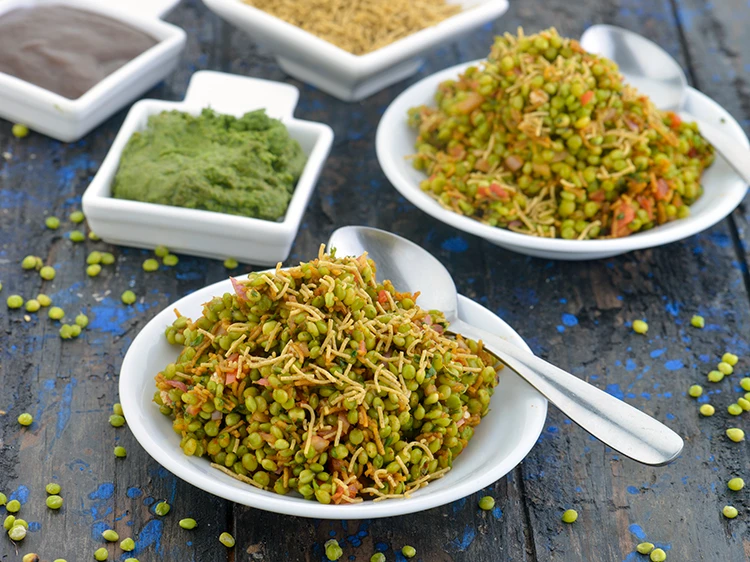 Step 13 – <p>Transfer into small bowls or serving plates. Serve <strong>ponk bhel recipe</strong><span style="background-color:rgb(255,255,255);color:rgb(0,0,0);"> | </span><strong>hurda winter …