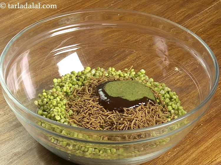 Step 4 – <p>Add 2 tsp <a href="https://www.tarladalal.com/glossary-green-chutney-2401i"><u>green chutney</u></a>. The quantity of chutney can be adjusted to suit …