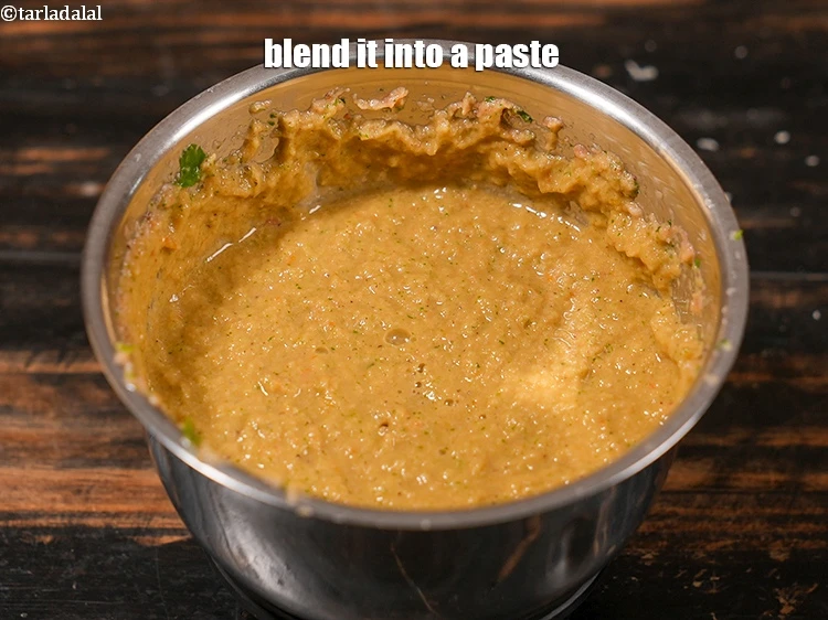 Step 9 – <p>Blend it into a paste. Keep aside.</p>