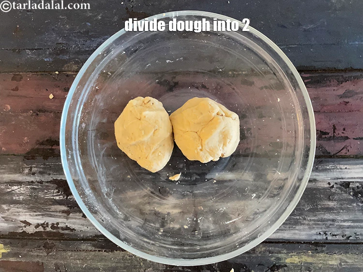 Step 16 – <p>Divide the dough into 2.</p>