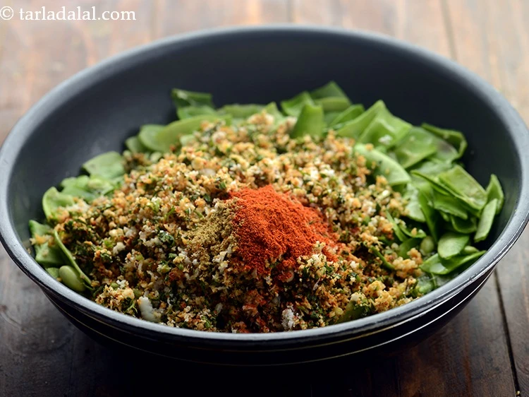 Step 13 – <p>Add chilli powder.&nbsp;</p>