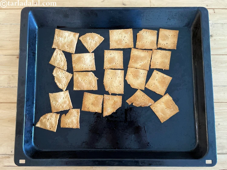 Step 28 – <p>The <strong>crackers</strong> will appear a little soft when hot, but will get crisp once they …