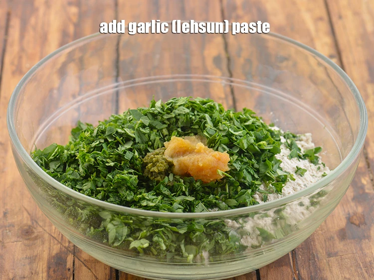 Step 5 – <p>Add the 2 tsp <a href="https://www.tarladalal.com/glossary-garlic-lehsun-lahsun-348i#ing_2752"><u>garlic (lehsun) paste</u></a>.</p>