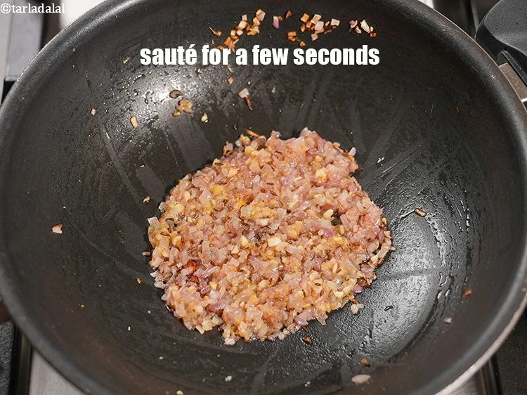 Step 18 – <p>Sauté for a few seconds.</p>