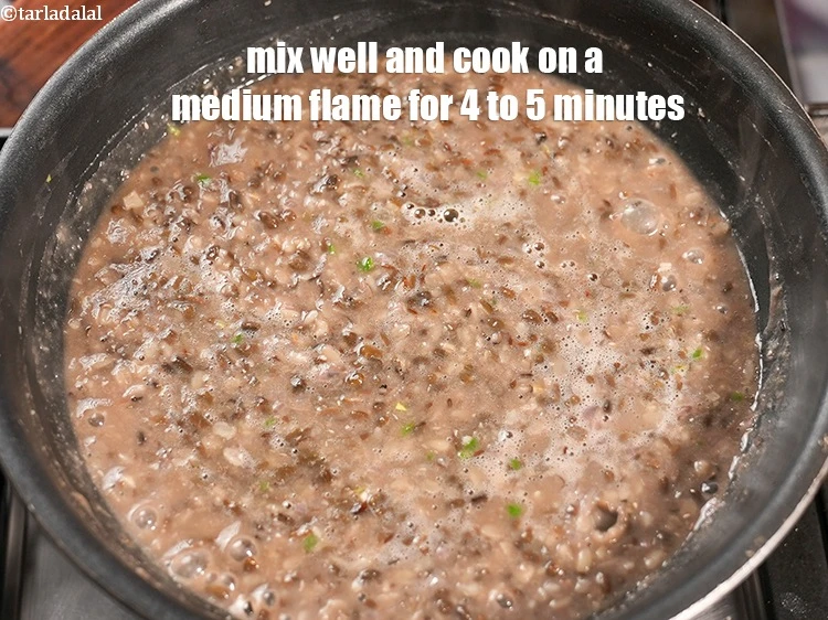 Step 20 – <p>Mix well and cook on a medium flame for 4 to 5 minutes, while stirring …
