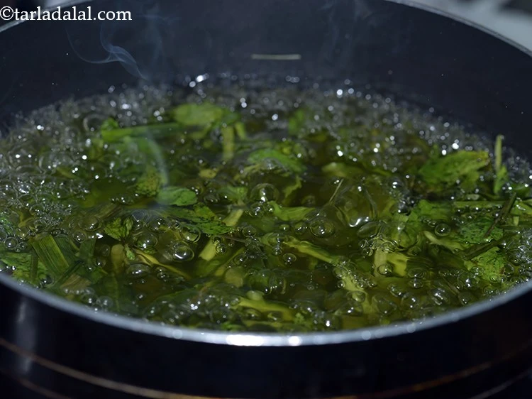 Step 9 – <p>Mix well and bring it to a boil.</p>