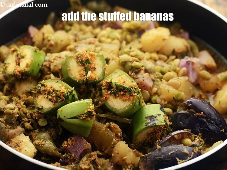Step 56 – <p>Add the stuffed bananas.</p>