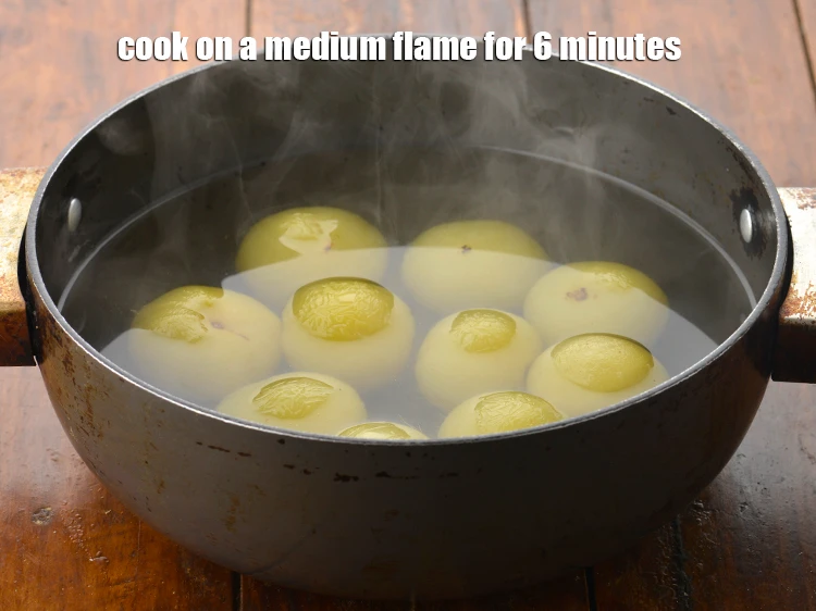 Step 3 – <p>Cook on a medium flame for 6 minutes, while stirring it occasionally. This helps to …