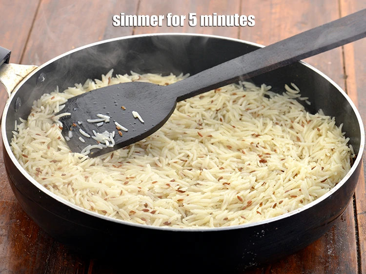 Step 16 – <p><span style="background-color:rgb(255,255,255);color:rgb(0,0,0);">Simmer for 5 minutes.</span></p>