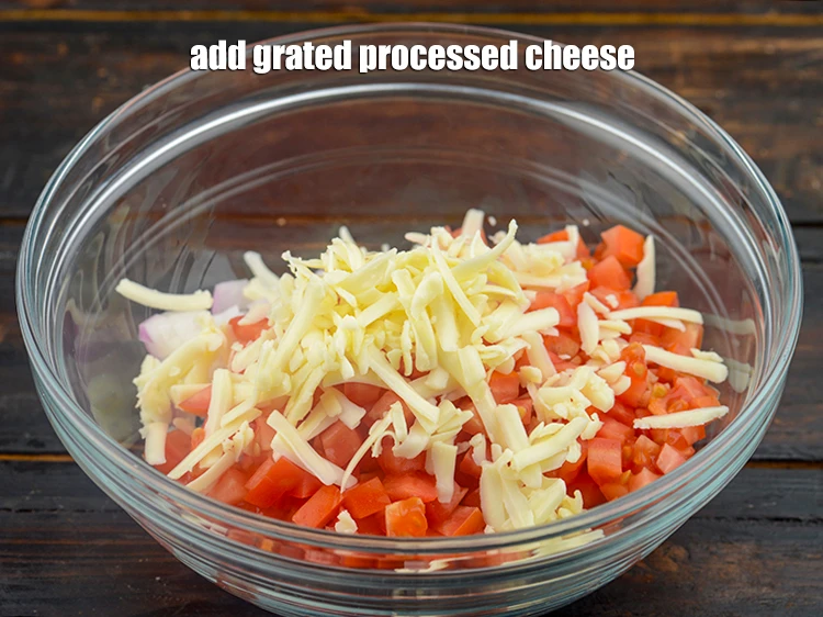 Step 5 – <p>Add 1/4 cup&nbsp;<a href="https://www.tarladalal.com/glossary-grated-processed-cheese-868i">grated processed cheese</a>.&nbsp;</p>
