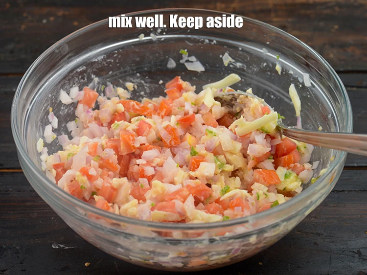 Step 10 – <p>Mix well. Keep aside. Divide the topping into 8 equal portions.</p>